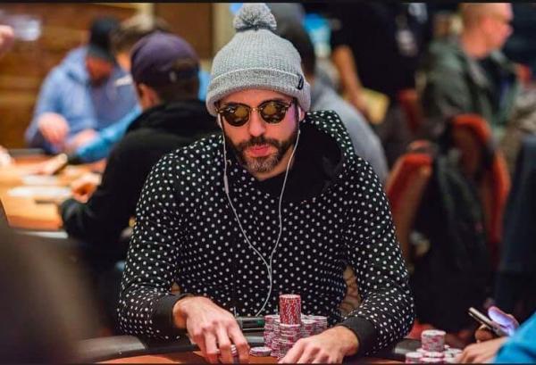 Hipster Poker, les plus belles moustaches et barbes du circuit - PokerStars  Learn FR